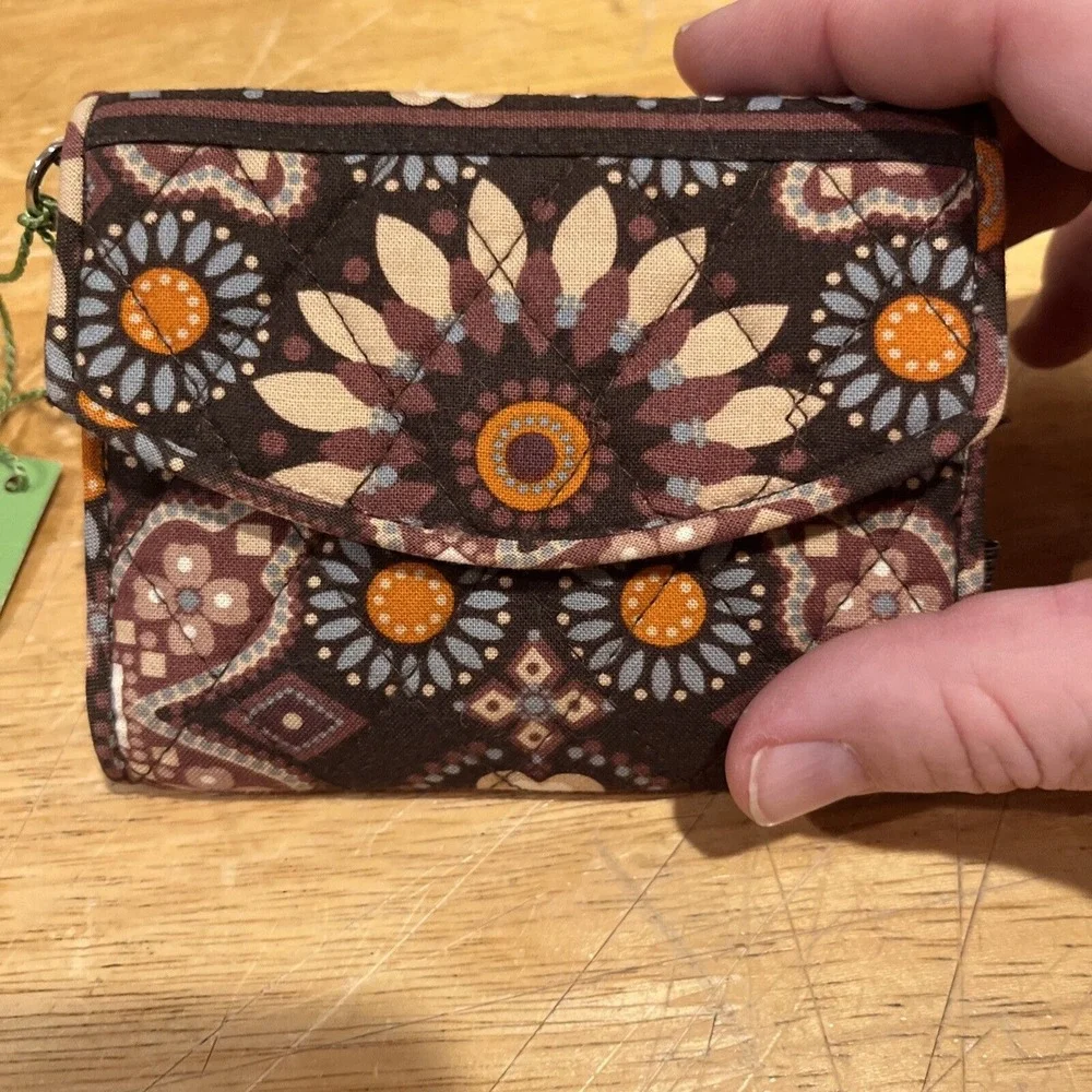 NEW Vera‎ Bradley Canyon Brown Multi Cotton Smart Wristlet Wallet Card Case